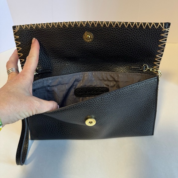 Danielle Nicole Clutch Black With Gold Accent - Picture 6 of 10